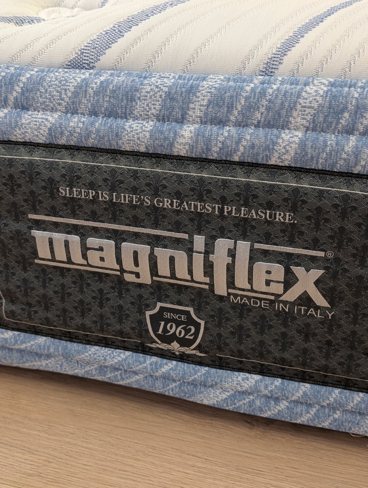 Magniflex Magnigel Deluxe Dual 12" King