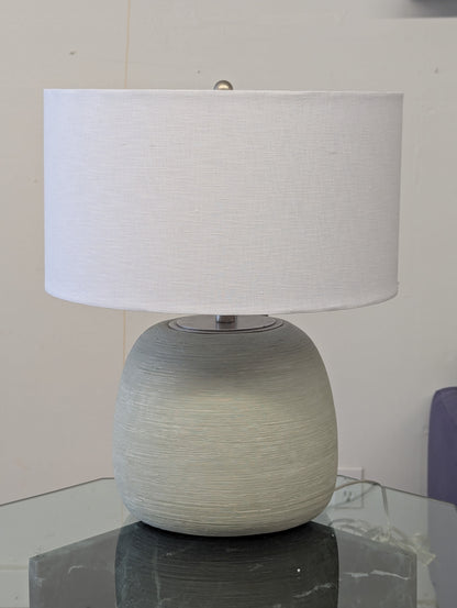 Circuelo Table Lamp