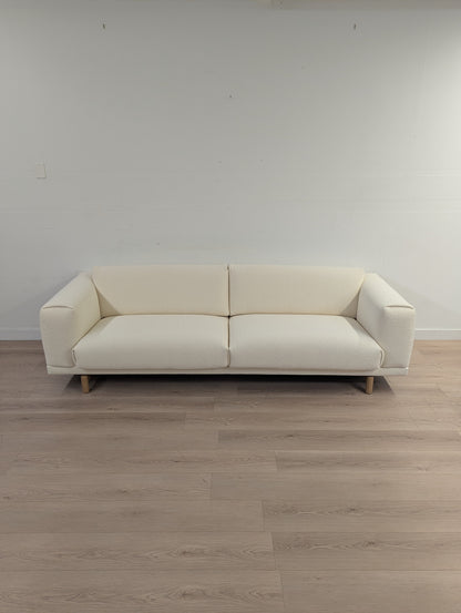Muuto Rest Sofa 3-Seater, Oak Base