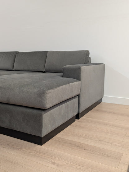 Kavuus Stellan Sectional with Reversible Chaise