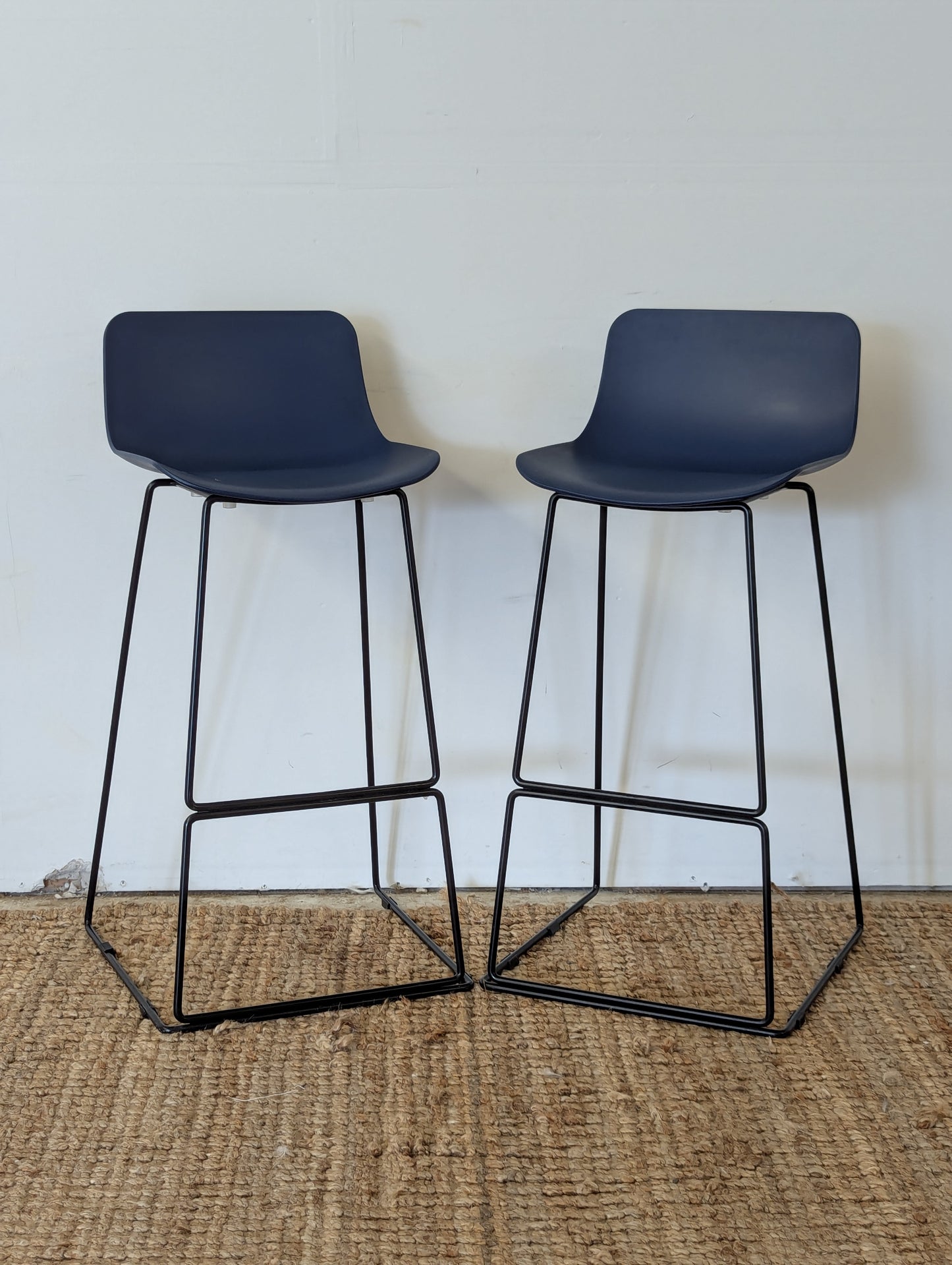 Article Anco Counter Stool