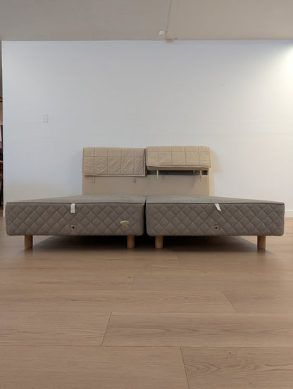 Duxiana Pascal 8888 Bed System (King)
