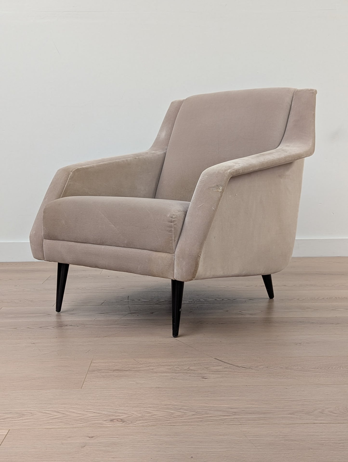 GUBI CDC1 lounge chair