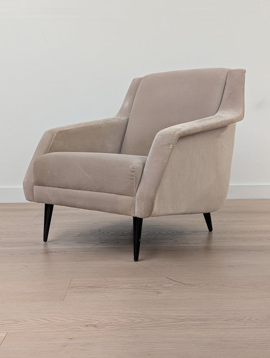 GUBI CDC1 Lounge Chair